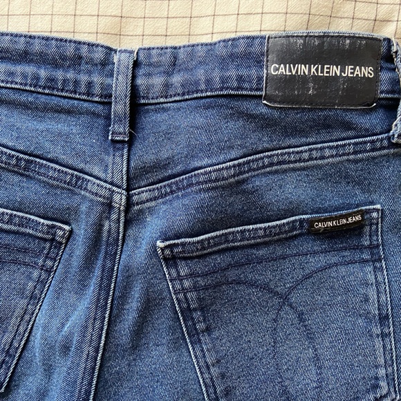 Calvin Klein Jeans - Picture 3 of 5